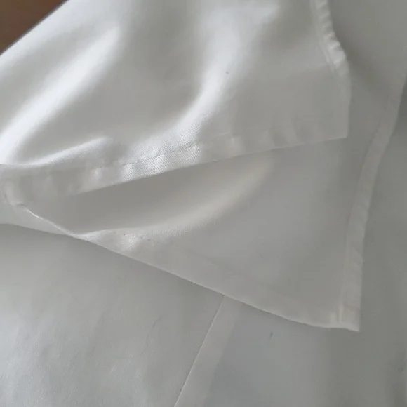 Chico's - Picture 5 of 7